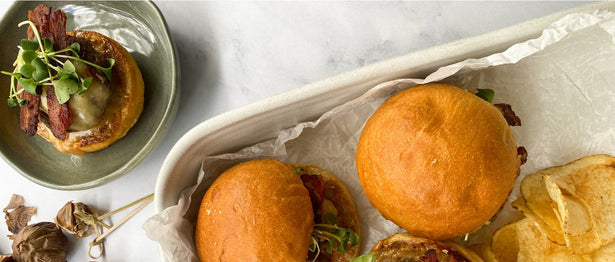 Hamburguesa con ajo negro