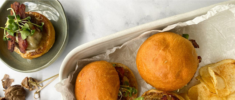 Hamburguesa con ajo negro