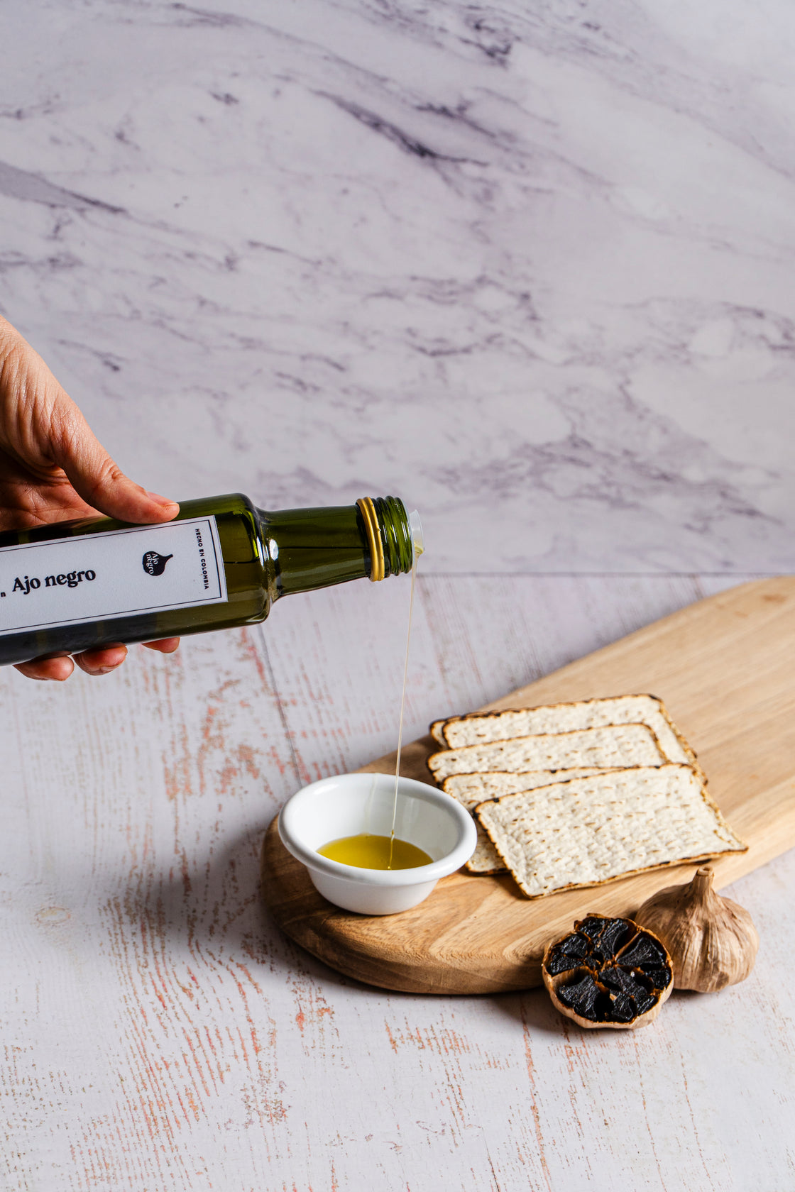 Aceite de Oliva extra virgen con Ajo negro