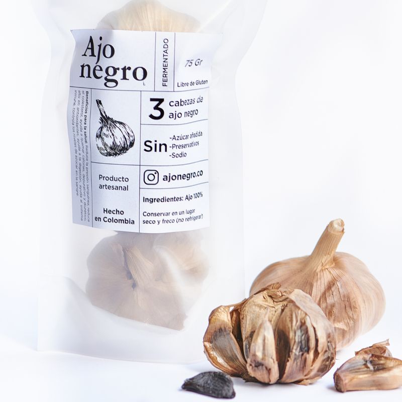 Black garlic x 3 heads 100 gr