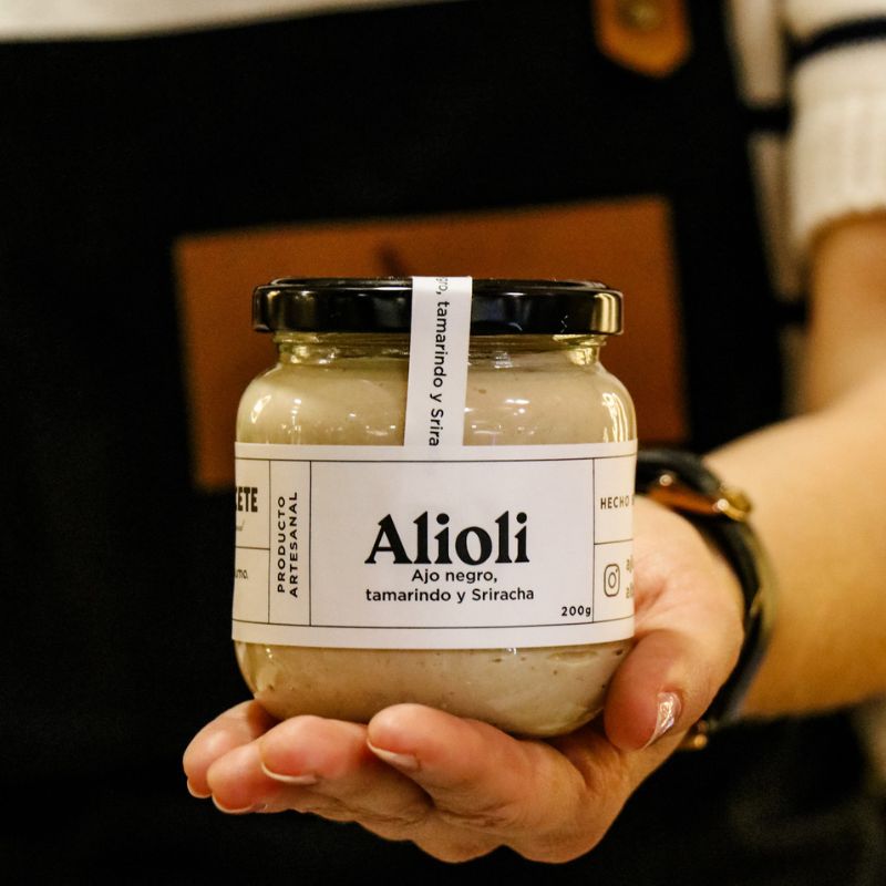 Aioli with black garlic, tamarind and Sriracha 200 gr